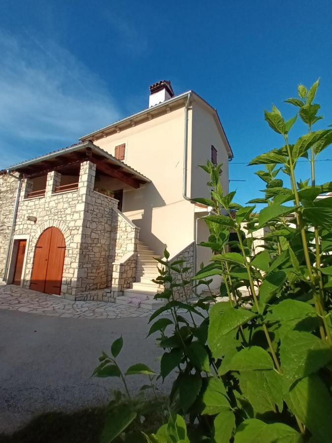 Guesthouse Marija Potpićan Extérieur photo