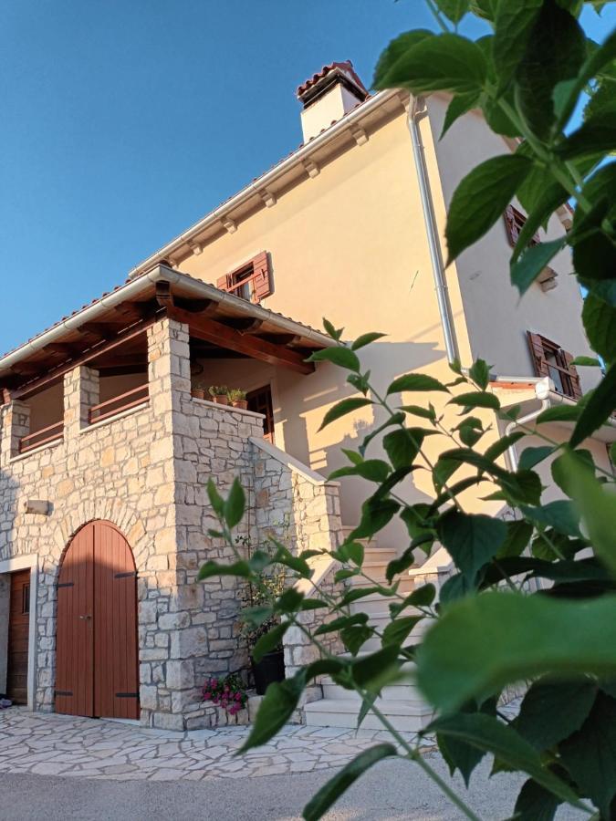 Guesthouse Marija Potpićan Extérieur photo